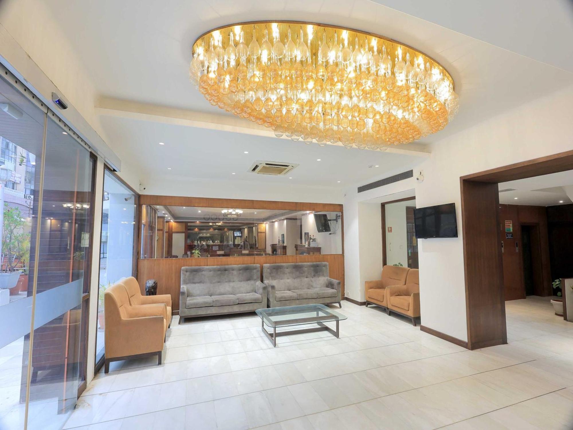 Palette Hotel Surya Vadodara Ngoại thất bức ảnh